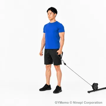 ケーブルラテラルレイズの開始姿勢